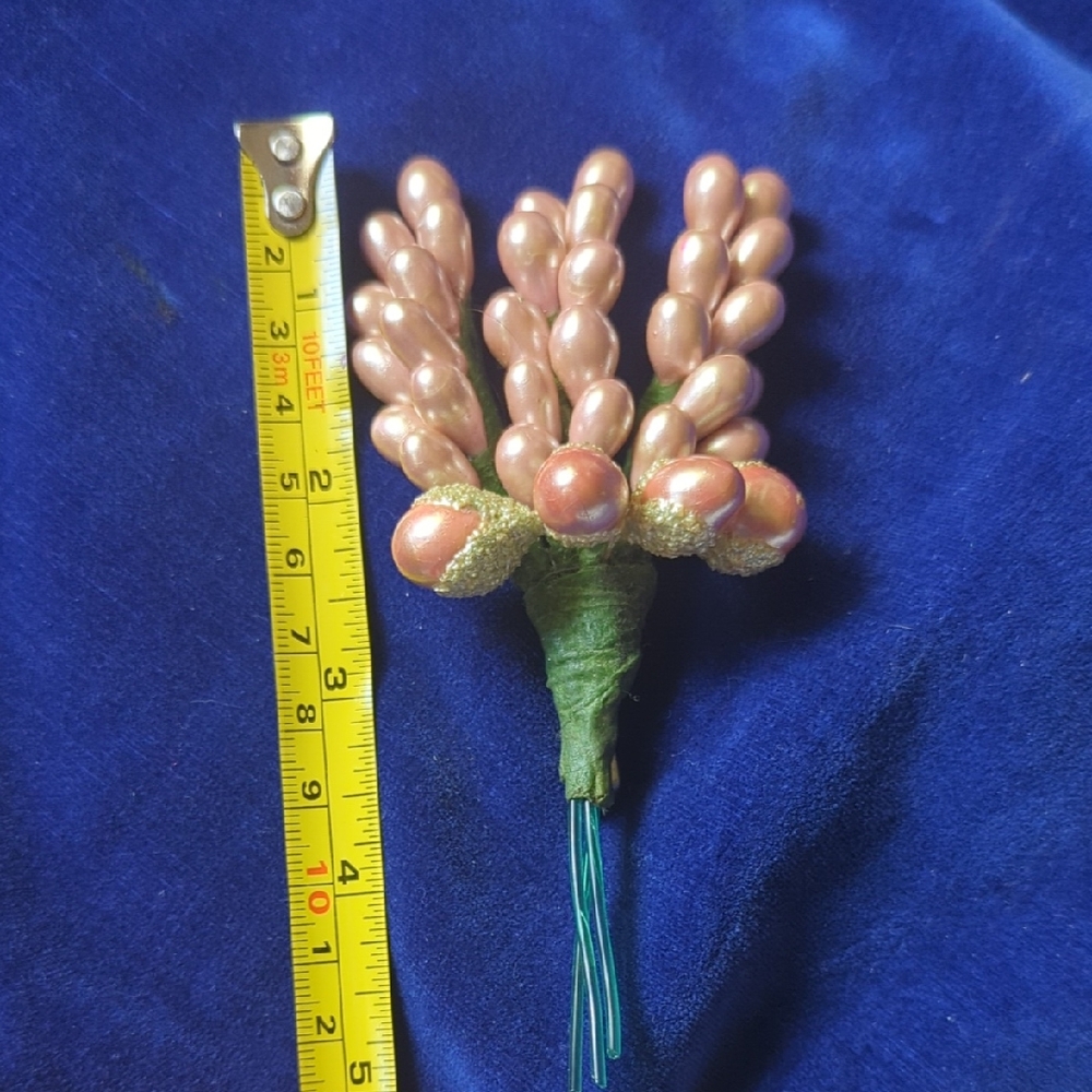 Vintage,Elegant Peach Faux Pearl Brooch